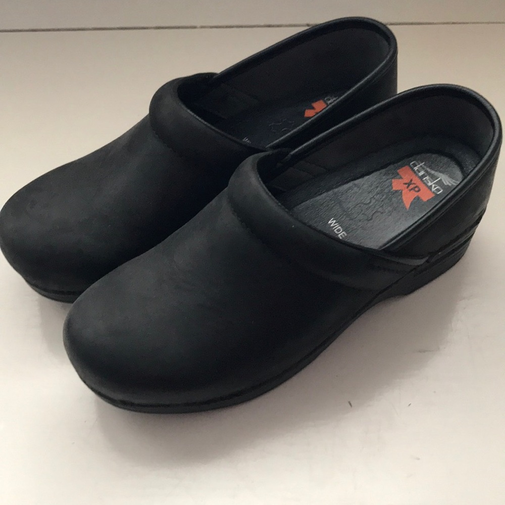 Dansko XP Professional Clogs Size 9 / 39 Wide